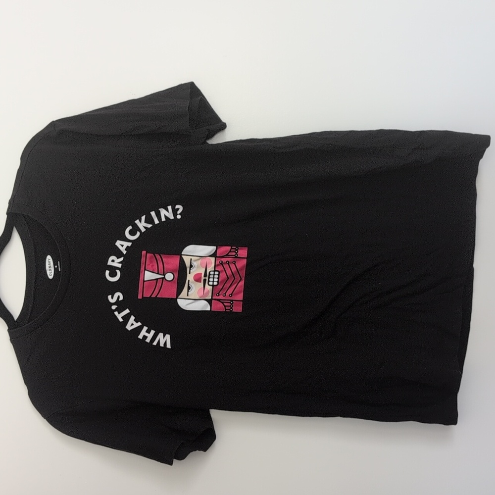 OLD NAVY Christmas What's‎ Crackin? Graphic Tee Men’s size M